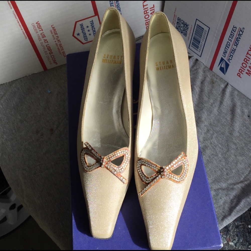Stuart Weitzman - Picture 2 of 7